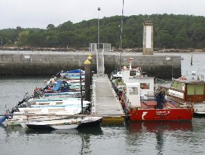 Carril convértese no único porto da Ría de Arousa que non perde flota pesqueira dende o ano 2007