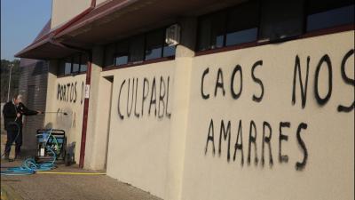 Carril se rebela contra Portos por la falta de amarres en el puerto